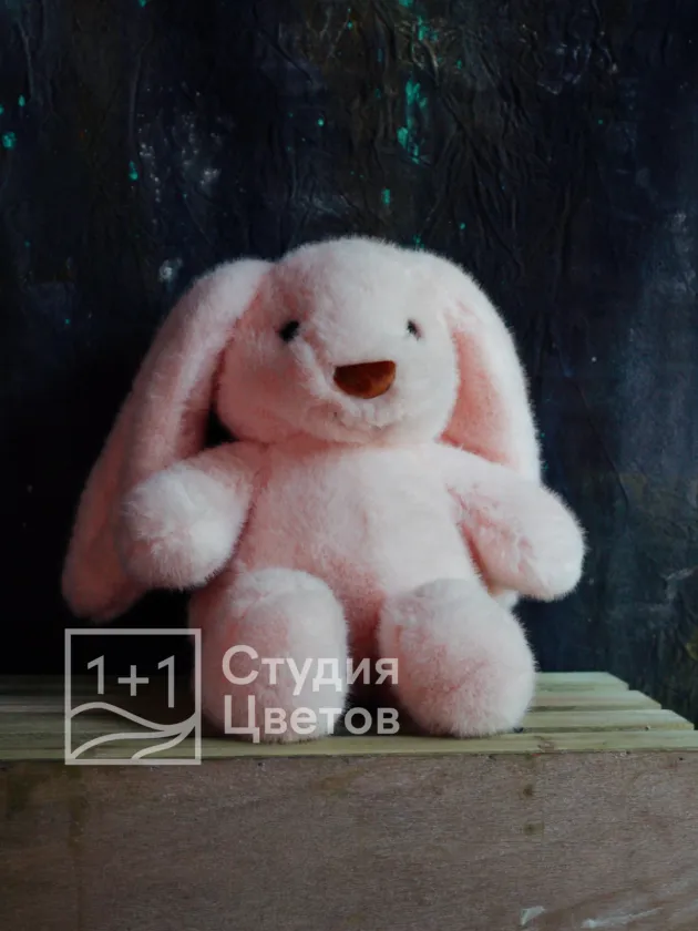 Зайка плюшевый розового цвета 28 см