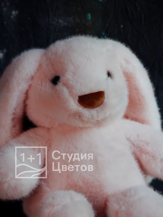Зайка плюшевый розового цвета 28 см