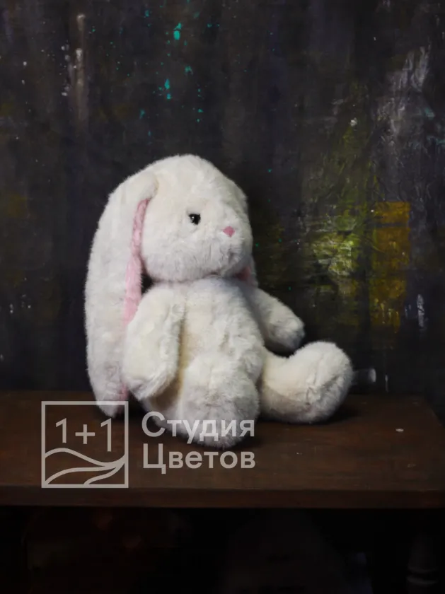 Плюшевая зайка Мия 