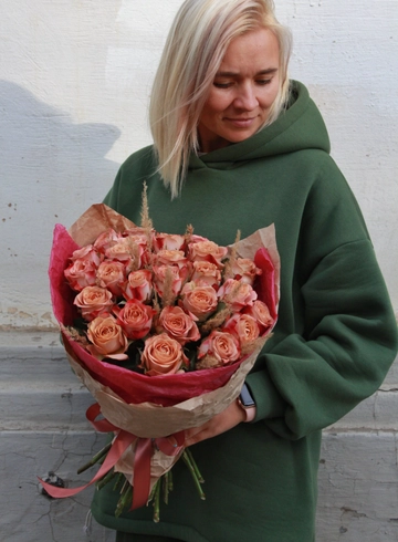 Монобукет из роз «Цвета осени» от интернет-магазина цветов в Костроме