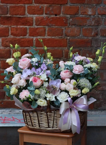 Композиция в корзине с вандой от интернет-магазина цветов в Костроме