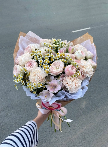 Сборный букет «Для любимой подруги» от интернет-магазина цветов в Костроме