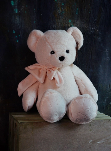 Мишка пыльно-розового цвета 38 см с сердечком на лапке  от интернет-магазина цветов в Костроме